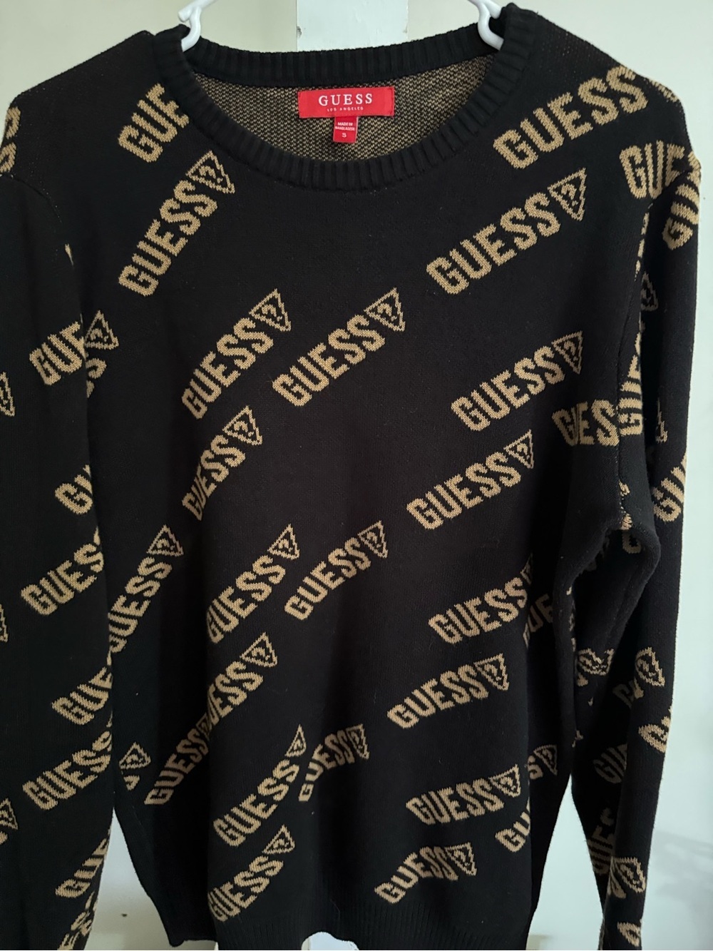 GUESS Logo Sweater - Picture 5 of 9